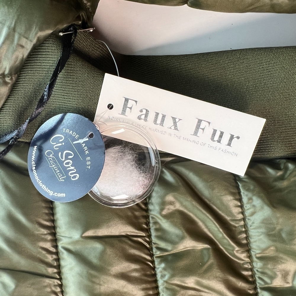 Ci Sono Women Puffer Jacket Sz XL Green Outerwear with Faux Fur & Side Knit NWT - Picture 3 of 16